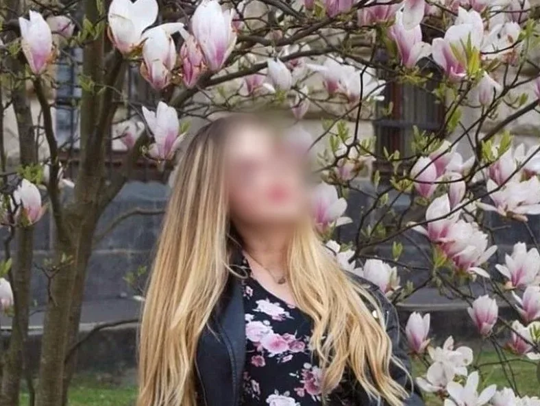 Hanane, 25 años